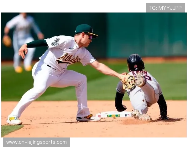 比赛时间缩短至40分钟 各队适应新规加快攻防节奏 比赛时间缩短至40分钟 各队适应新规加快攻防节奏